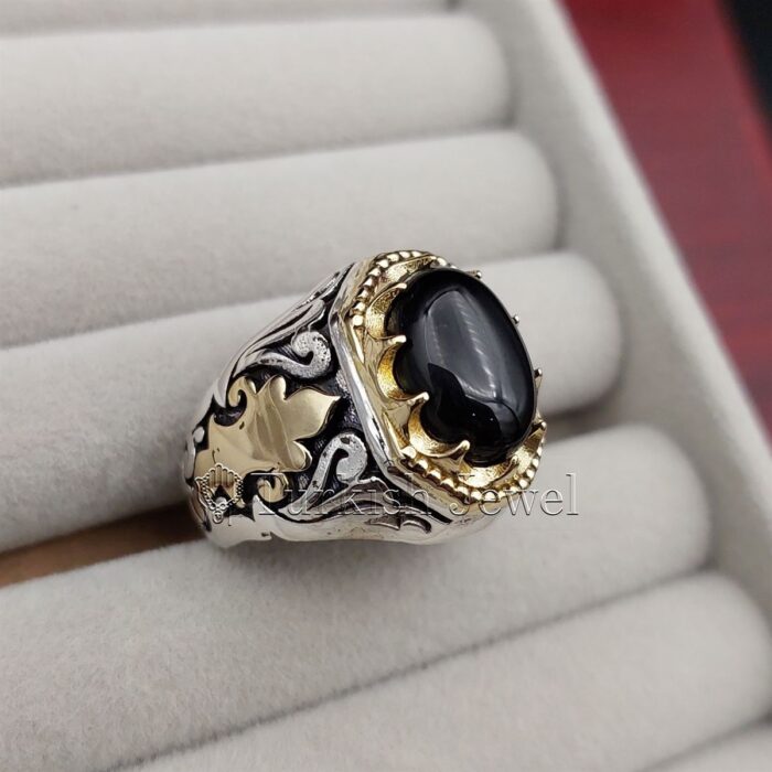 Black Aqeeq agate ring 925 Silver 8 Turkish Jewel Superior Quality Handmade Design on Sides. Pure and Natural Black Aqeeq (Agate) stone. Heavy and strong ring made with 925 Silver metal. <p class="LC20lb MBeuO DKV0Md">⭐ Highest Quality Silver 925</p> ⭐ Durable & Strong Design <p class="LC20lb MBeuO DKV0Md">⭐ Lifetime Silver Gurantee</p>