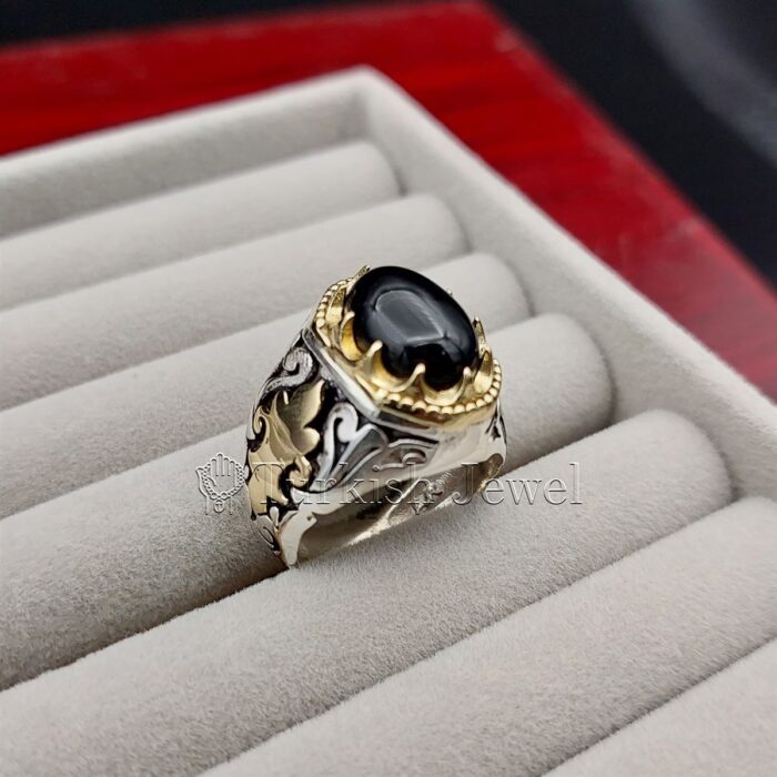 Black Aqeeq agate ring 925 Silver 9 Turkish Jewel Superior Quality Handmade Design on Sides. Pure and Natural Black Aqeeq (Agate) stone. Heavy and strong ring made with 925 Silver metal. <p class="LC20lb MBeuO DKV0Md">⭐ Highest Quality Silver 925</p> ⭐ Durable & Strong Design <p class="LC20lb MBeuO DKV0Md">⭐ Lifetime Silver Gurantee</p>
