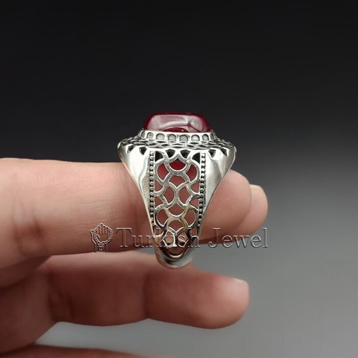 NATURAL BROWN AGATE STONE RING SILVER 4 Turkish Jewel <h3>Hand Engraved Ring - Red Yemen Agate</h3> Superior Quality Handmade Design on Sides. Pure and Natural Red Aqeeq (Red Agate) stone. Heavy and strong ring made with 925 Silver metal. <p class="LC20lb MBeuO DKV0Md">⭐ Highest Quality Silver 925</p> ⭐ Durable & Strong Design <p class="LC20lb MBeuO DKV0Md">⭐ Lifetime Silver Gurantee</p>