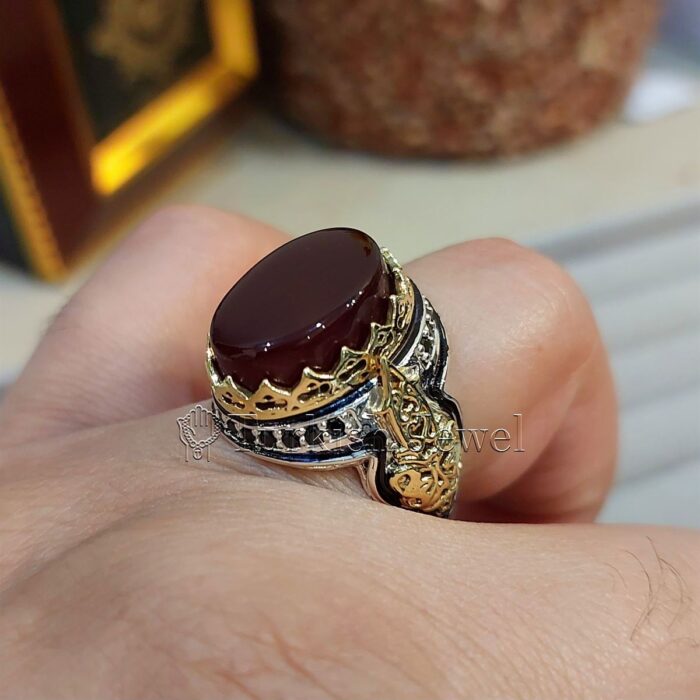 Natural Agate Ring 925 Silver Yemen Agate Irani Aqeeq Aqiq Stone Real 24 Turkish Jewel <h3>Design by Hand Engraved</h3> <h4>Red Brown Color Agate</h4> Superior Quality Handmade Design on Sides. Pure and Natural Red Aqeeq (Brown Agate) stone. Heavy and strong ring made with 925 Silver metal. <p class="LC20lb MBeuO DKV0Md">⭐ Highest Quality Silver 925</p> ⭐ Durable & Strong Design <p class="LC20lb MBeuO DKV0Md">⭐ Lifetime Silver Gurantee</p>
