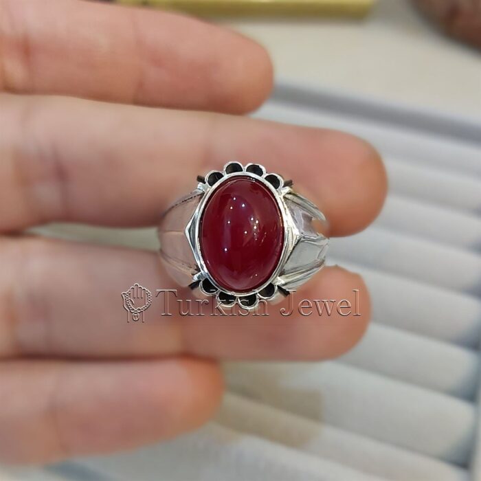 Natural Agate Ring 925 Silver Yemen Agate Irani Aqeeq Aqiq Stone Real 5 45 Turkish Jewel <h3>Hand Engraved Ring - Red Yemen Agate</h3> Superior Quality Handmade Design on Sides. Pure and Natural Red Aqeeq (Red Agate) stone. Heavy and strong ring made with 925 Silver metal. <p class="LC20lb MBeuO DKV0Md">⭐ Highest Quality Silver 925</p> ⭐ Durable & Strong Design <p class="LC20lb MBeuO DKV0Md">⭐ Lifetime Silver Gurantee</p>