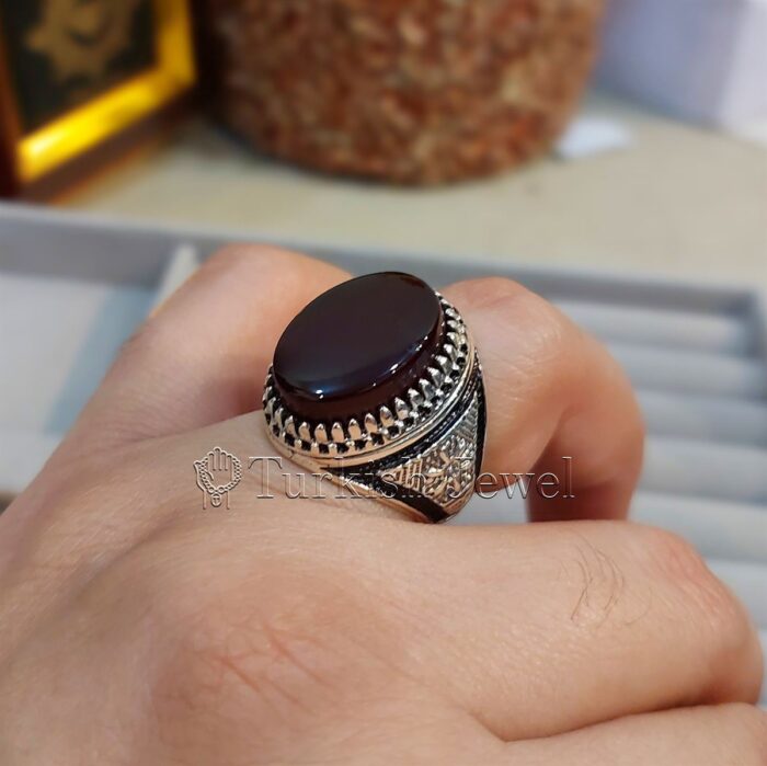 Natural Agate Ring 925 Silver Yemen Agate Irani Aqeeq Aqiq Stone Real 7 Turkish Jewel <h3>Design by Hand Engraved - Brown Color Agate</h3> Superior Quality Handmade Design on Sides. Pure and Natural Brown Aqeeq (Brown Agate) stone. Heavy and strong ring made with 925 Silver metal. <p class="LC20lb MBeuO DKV0Md">⭐ Highest Quality Silver 925</p> ⭐ Durable & Strong Design <p class="LC20lb MBeuO DKV0Md">⭐ Lifetime Silver Gurantee</p>