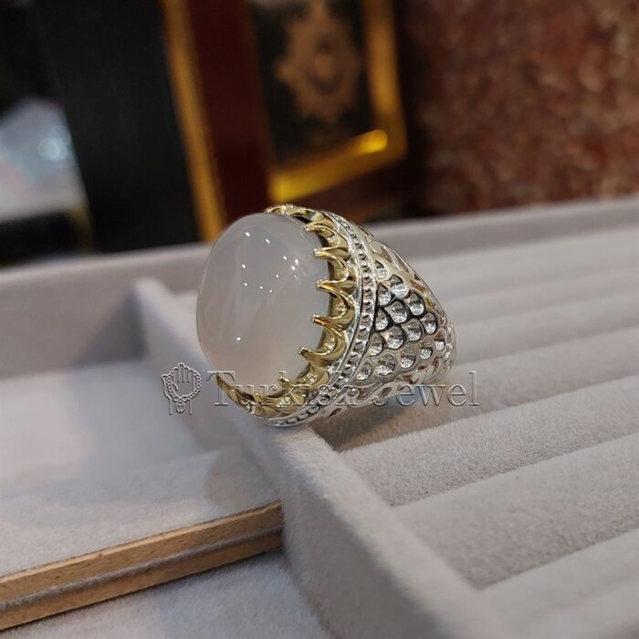 White Aqeeq White Agate Ring 925 Silver 6 Turkish Jewel <h3>Hand Engraved - White Agate (White Aqeeq)</h3> Superior Quality Handmade Design on Sides. Pure and Natural White Agate (White Aqeeq) stone. Heavy and strong ring made with 925 Silver metal. <p class="LC20lb MBeuO DKV0Md">⭐ Highest Quality Silver 925</p> ⭐ Durable & Strong Design <p class="LC20lb MBeuO DKV0Md">⭐ Lifetime Silver Gurantee</p>